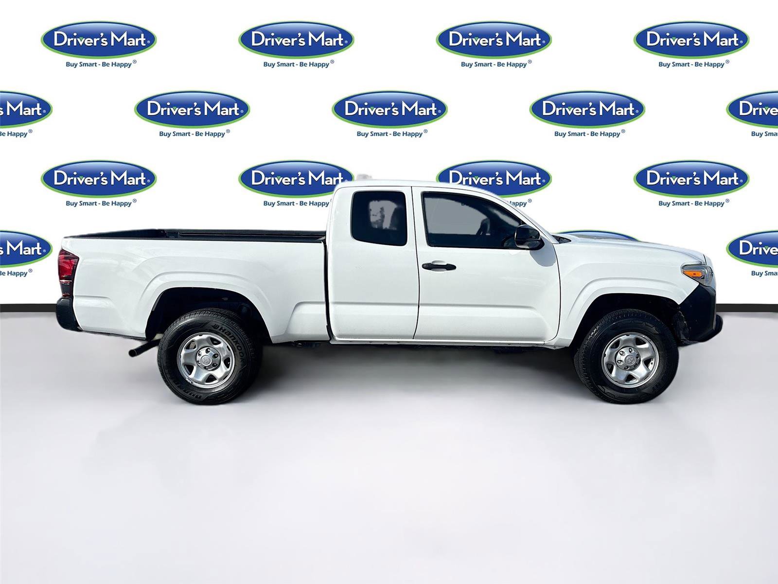 Used 2020 Toyota Tacoma SR image 8