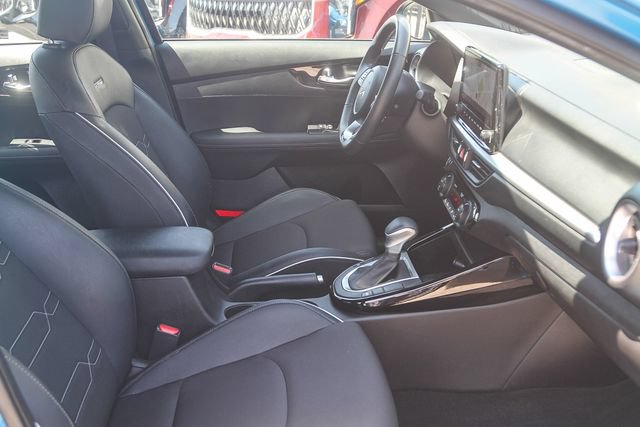 Certified 2023 Kia Forte GT-Line FWD image 17