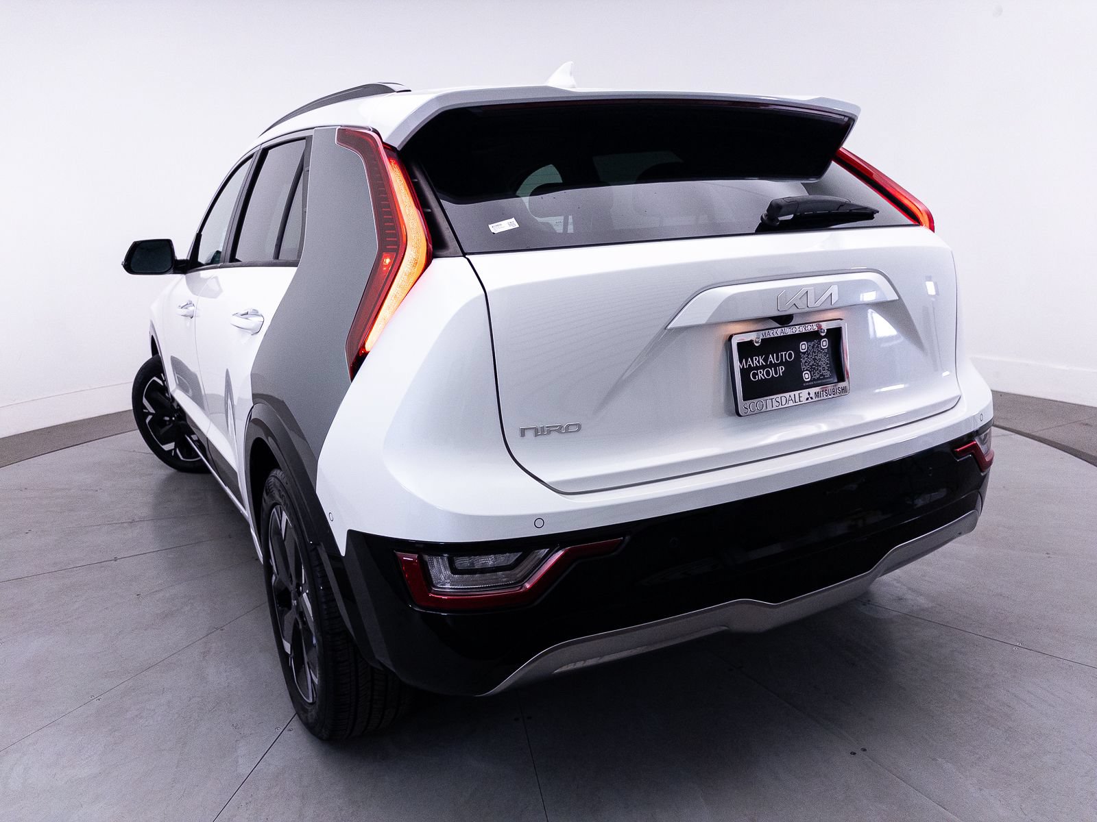 Certified 2023 Kia Niro Wave FWD image 10