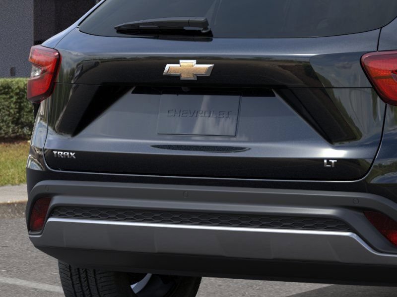 New 2026 Chevrolet Trax LT w/ Driver Confidence Package FWD image 14
