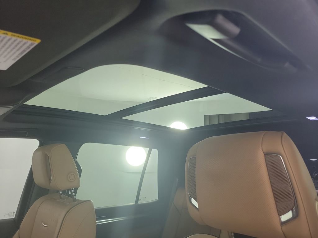 Certified 2025 Cadillac Escalade Premium Luxury image 18