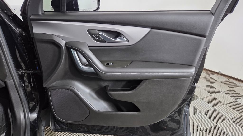 Used 2024 Chevrolet Blazer LT w/ Convenience Package image 35