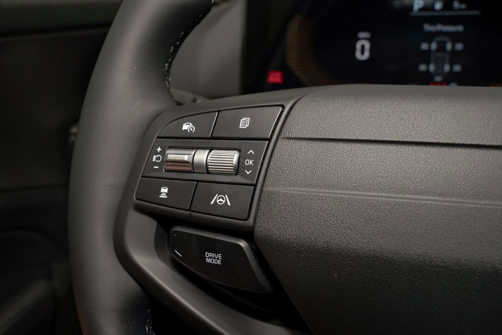 New 2026 Kia Sportage LX FWD image 17