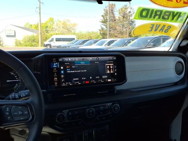 Certified 2024 Jeep Wrangler Unlimited AWD/4WD image 20