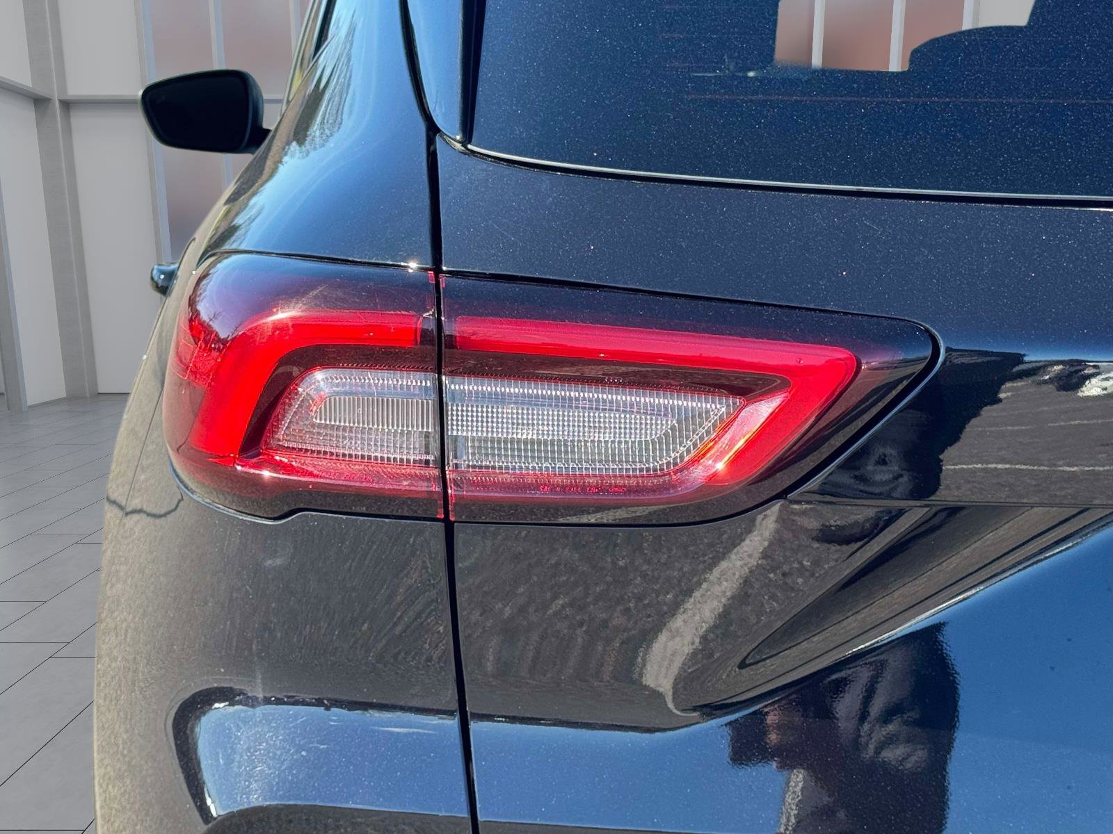 Used 2024 Ford Escape Active image 9