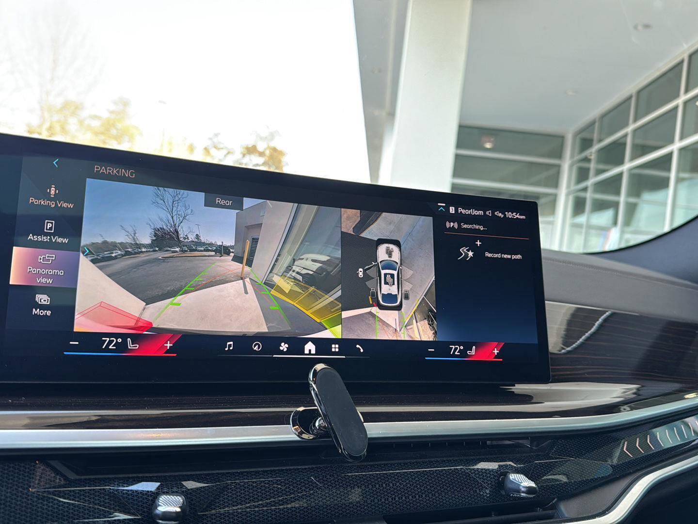 Certified 2024 BMW X6 xDrive40i w/ Premium Package image 21