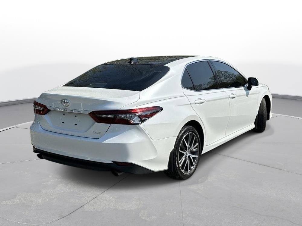 Used 2023 Toyota Camry XLE image 6
