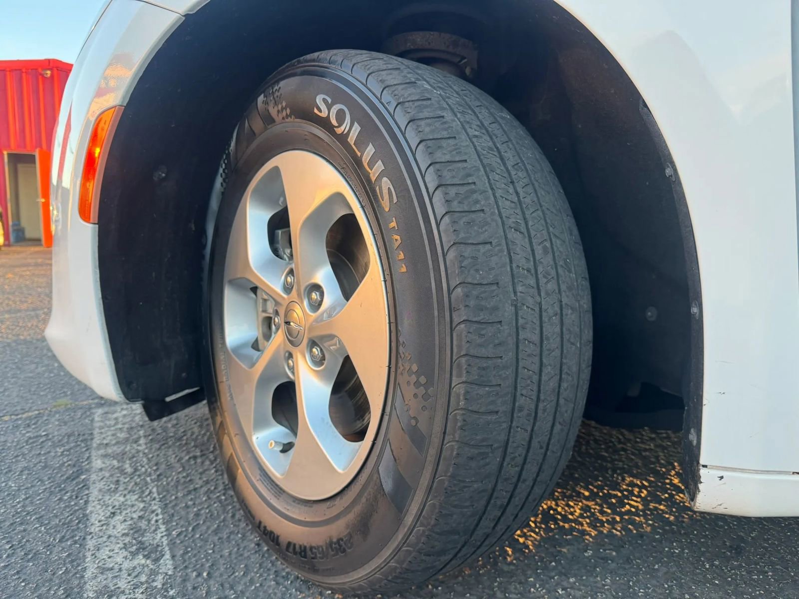 Used 2017 Chrysler Pacifica Touring-L Plus FWD image 20