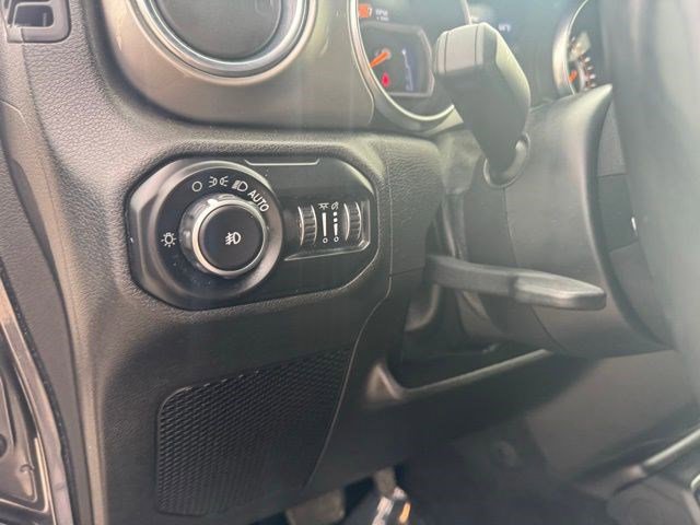 Used 2018 Jeep Wrangler Unlimited Sahara w/ Dual Top Group image 12