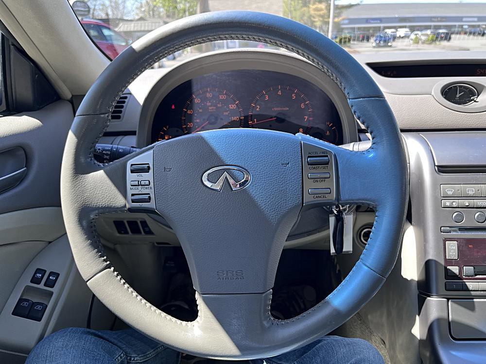 Used 2004 INFINITI G35 Coupe w/ Premium Pkg RWD image 6