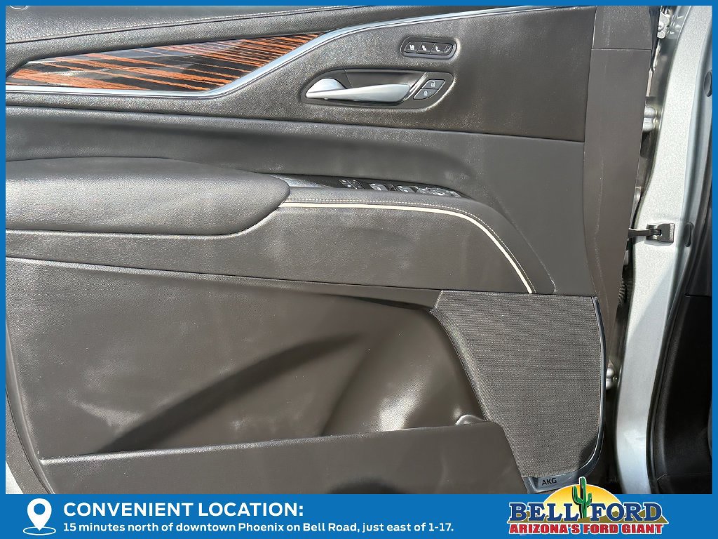 Used 2024 Cadillac Escalade ESV Premium Luxury AWD/4WD image 18