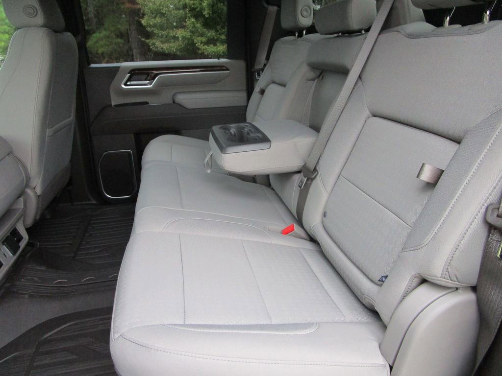 New 2026 GMC Sierra 2500 SLE w/ SLE Value Package; image 21