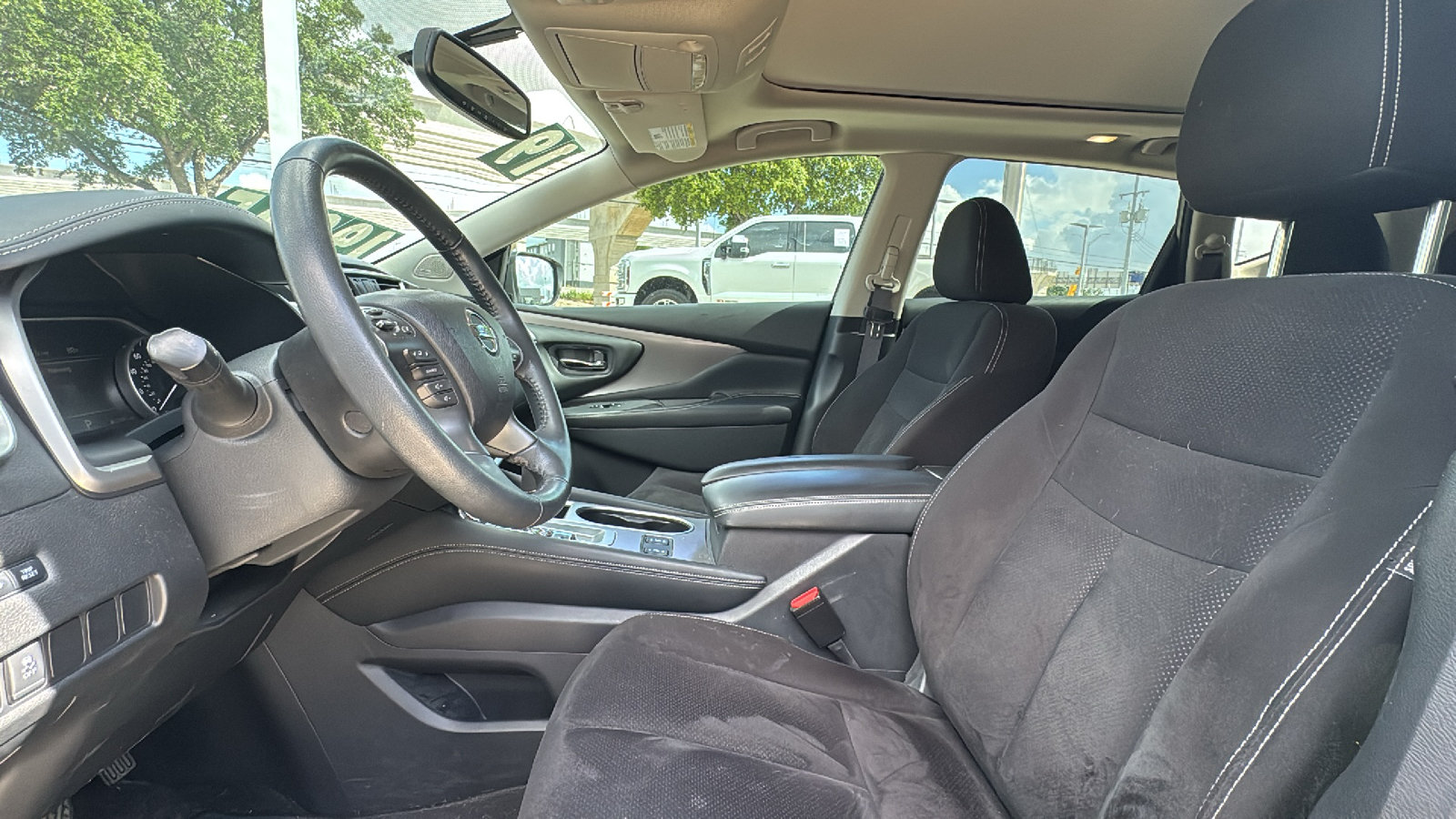 Used 2019 Nissan Murano SV w/ Premium Package FWD image 9