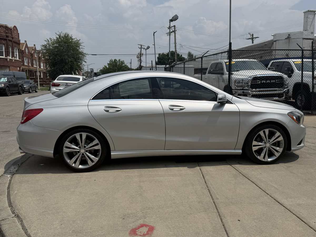 Used 2014 Mercedes-Benz CLA 250 image 4