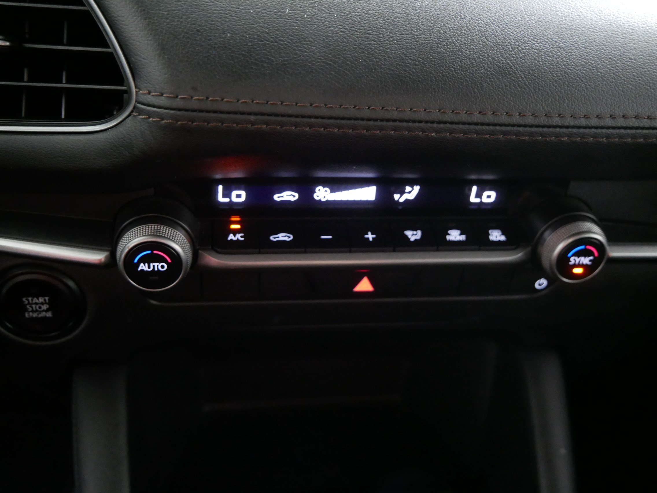 Used 2025 MAZDA MAZDA3 s Sport FWD image 23