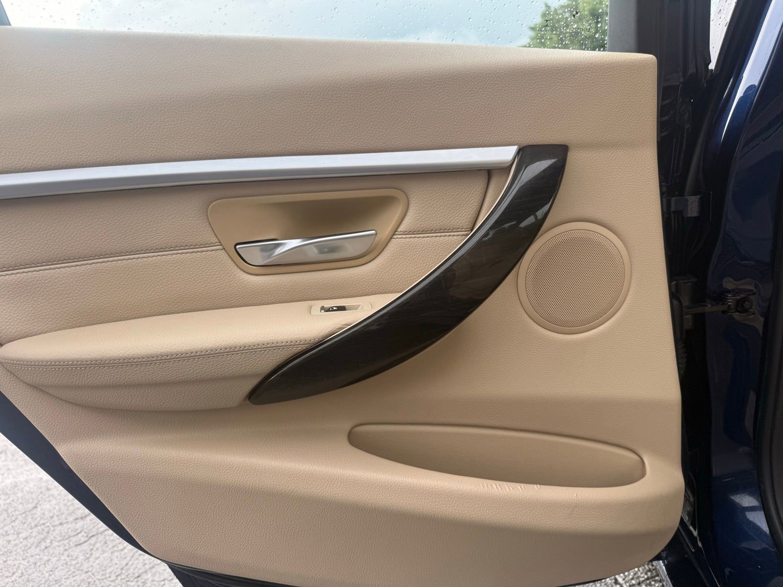 Used 2016 BMW 328i Sedan RWD image 25