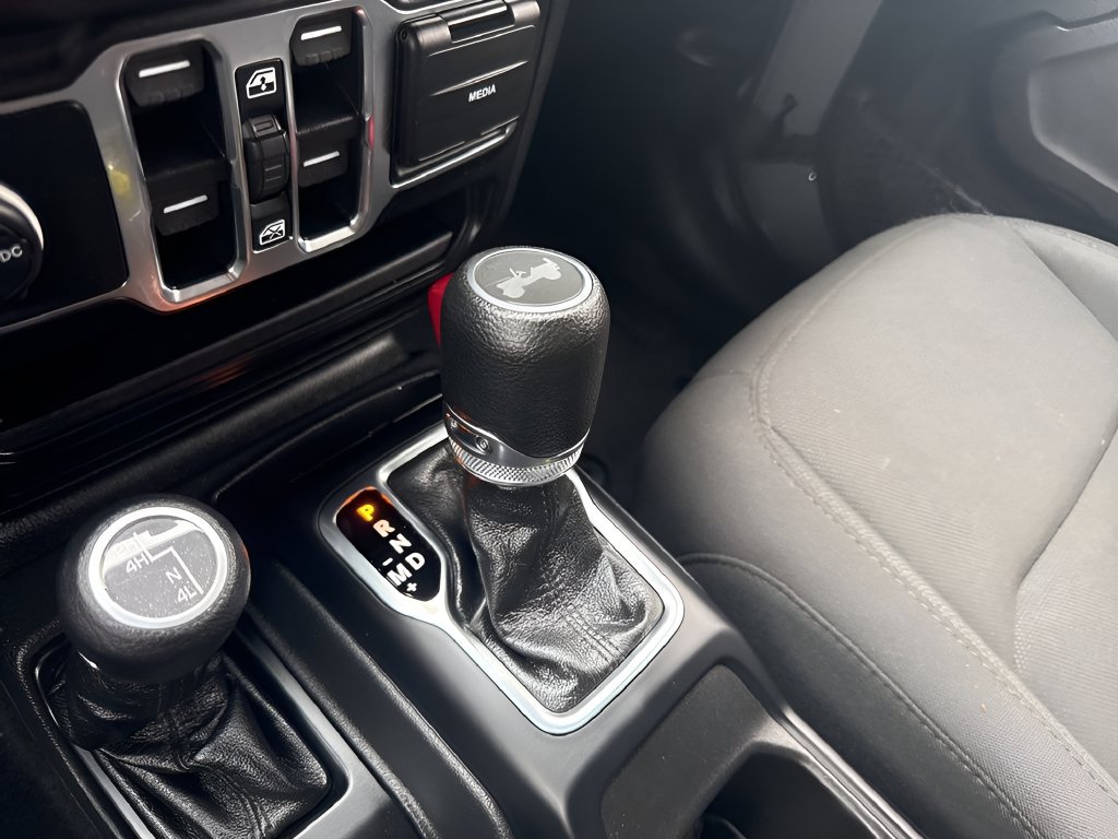 Used 2023 Jeep Wrangler Unlimited Sport AWD/4WD image 15