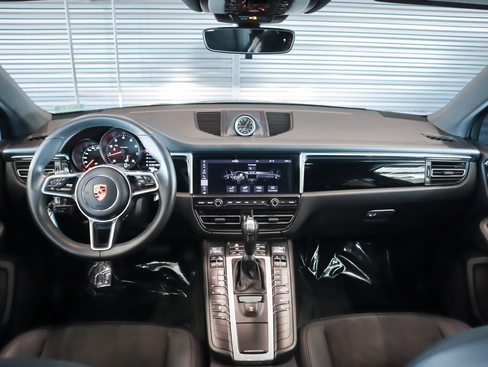 Used 2020 Porsche Macan image 16