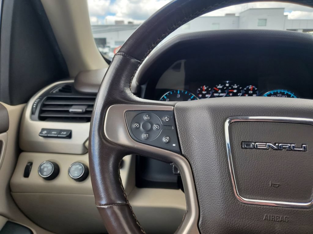 Used 2019 GMC Yukon Denali w/ Denali Ultimate Package AWD/4WD image 23