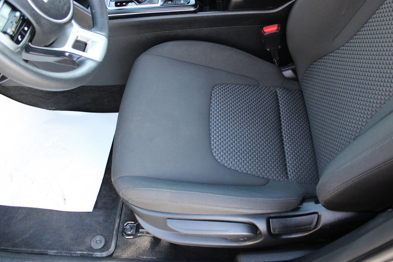 Used 2023 Kia Sportage LX image 8