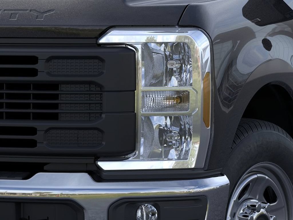 New 2026 Ford F350 XL w/ 360-Degree Camera Package RWD image 18