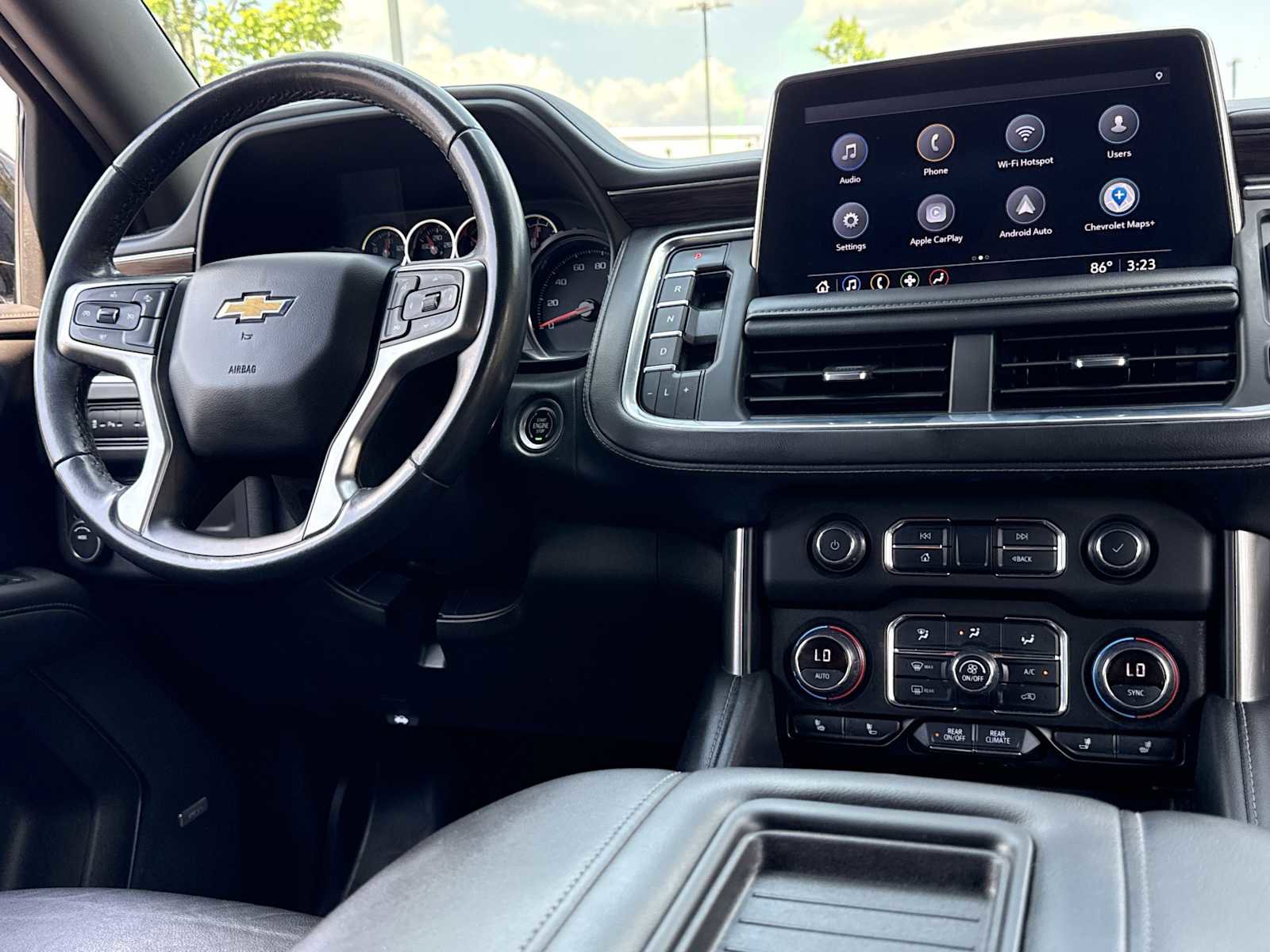 Used 2021 Chevrolet Suburban LT AWD/4WD image 3