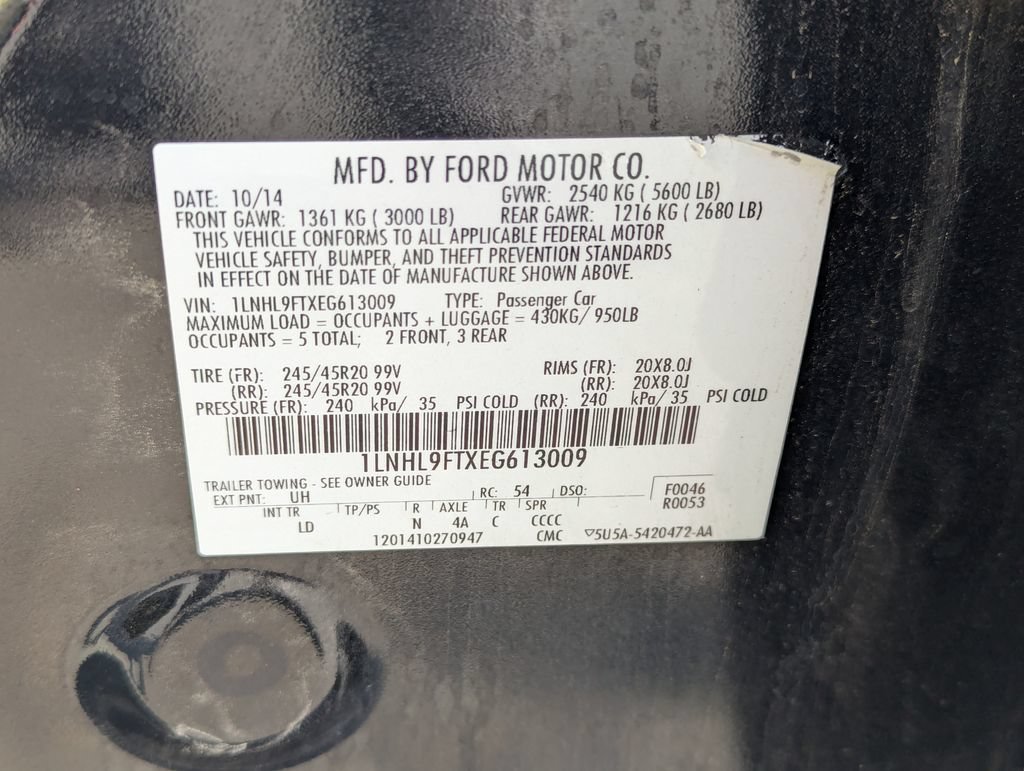 Used 2014 Lincoln MKS AWD w/ Equipment Group 201A image 34