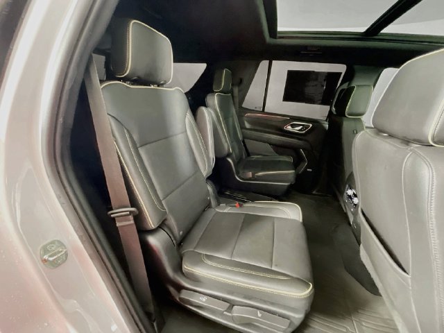Used 2022 GMC Yukon SLT w/ SLT Premium Package AWD/4WD image 31
