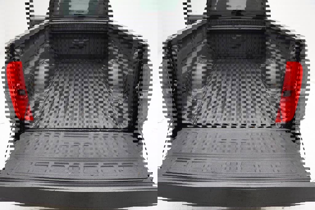 Used 2016 Chevrolet Colorado LT w/ Midnight Edition image 11