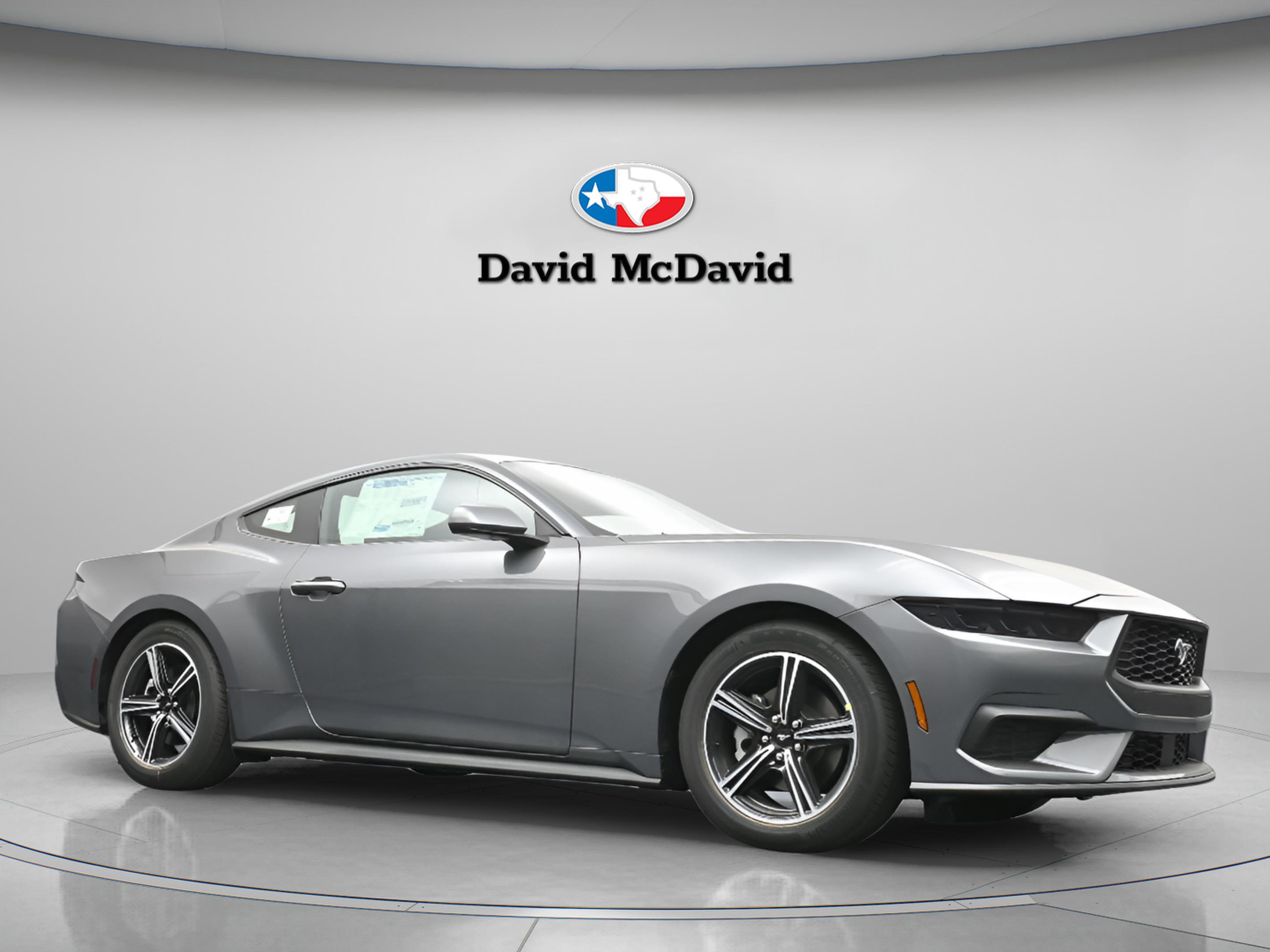 Used 2025 Ford Mustang EcoBoost image 23