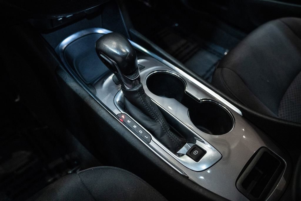 Used 2022 Chevrolet Malibu LT w/ Sport Edition FWD image 27