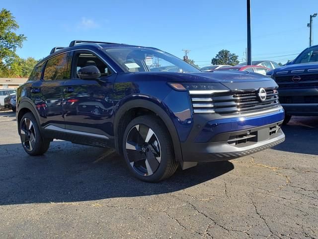 New 2026 Nissan Kicks SR w/ SR Premium Package image 9