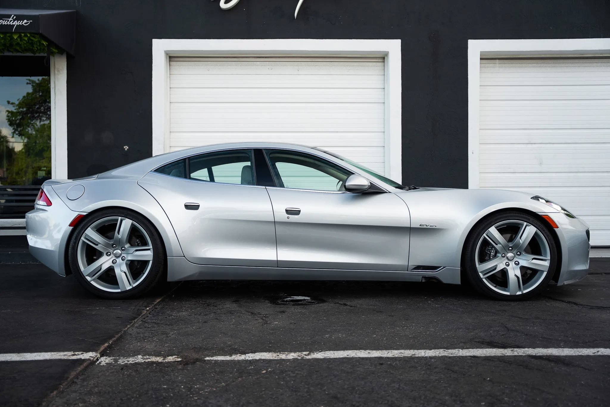 Used 2012 Fisker Karma EcoChic RWD image 7