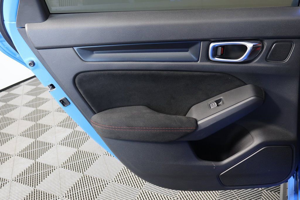 Used 2023 Honda Civic Type R image 13