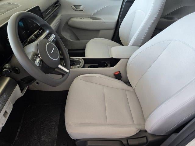 New 2027 Hyundai Kona SE FWD image 9