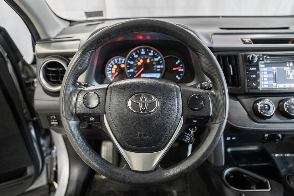 Used 2016 Toyota RAV4 LE AWD/4WD image 21