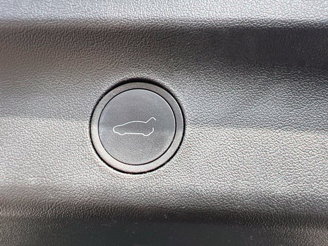 Used 2023 Tesla Model Y 2WD image 24