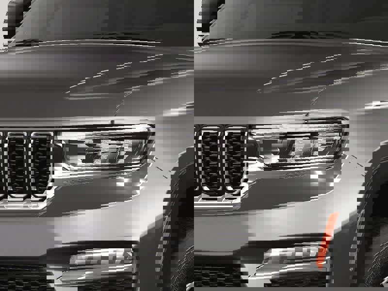 New 2025 Jeep Grand Cherokee Limited image 13