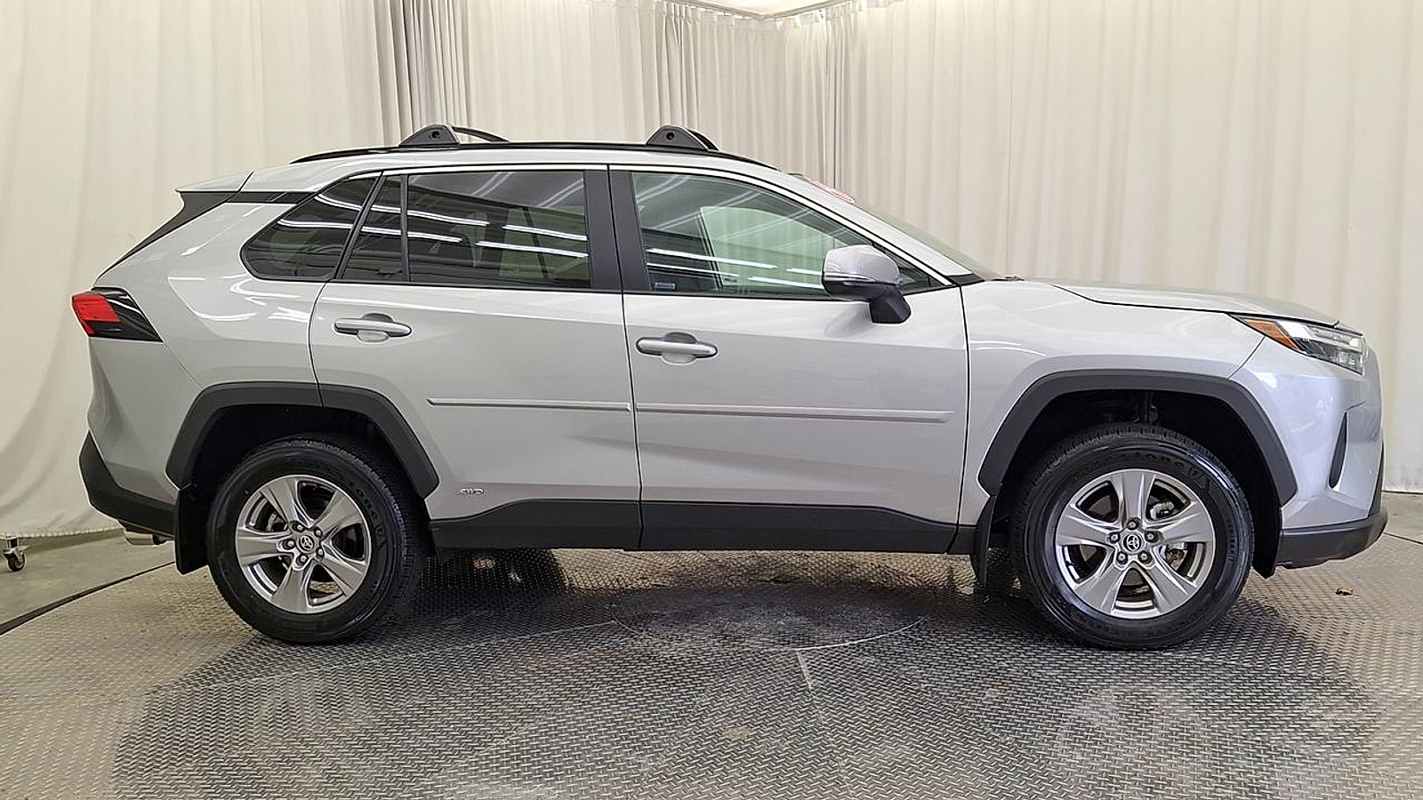 Certified 2025 Toyota RAV4 XLE w/ Convenience Package AWD/4WD image 7