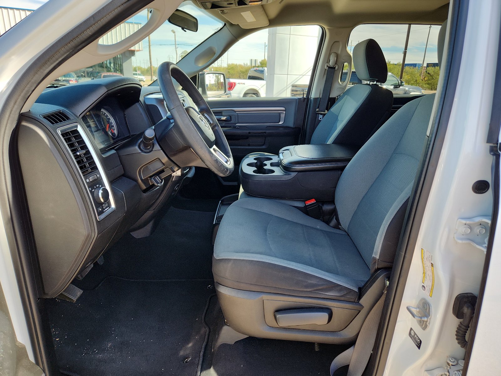 Used 2022 RAM 1500 Classic SLT RWD image 10