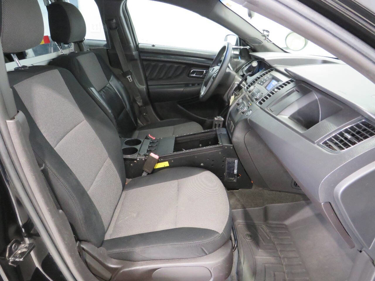 Used 2014 Ford Taurus Police Interceptor AWD image 10