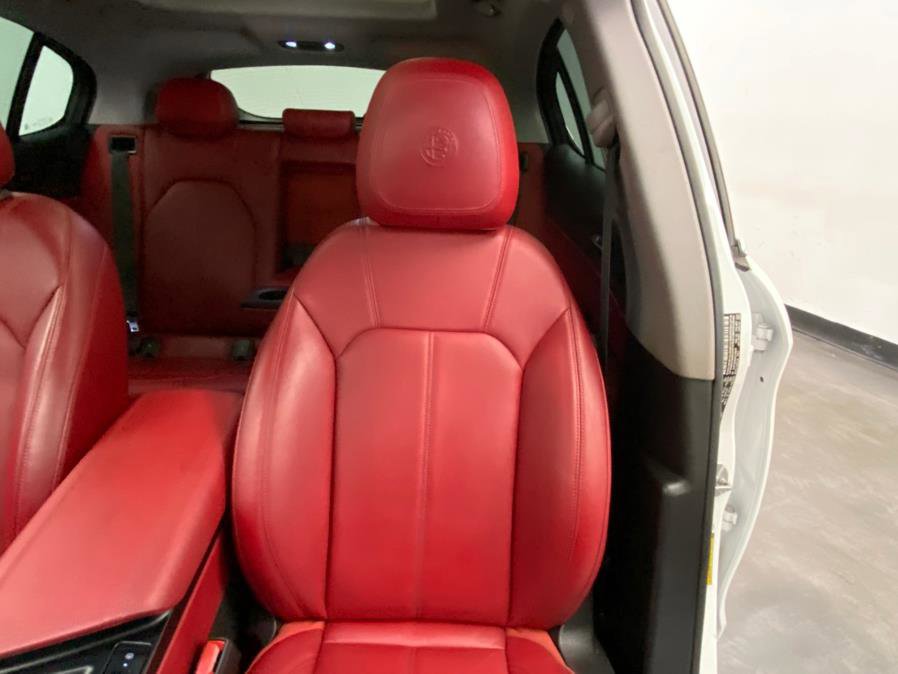 Used 2019 Alfa Romeo Stelvio Ti image 22