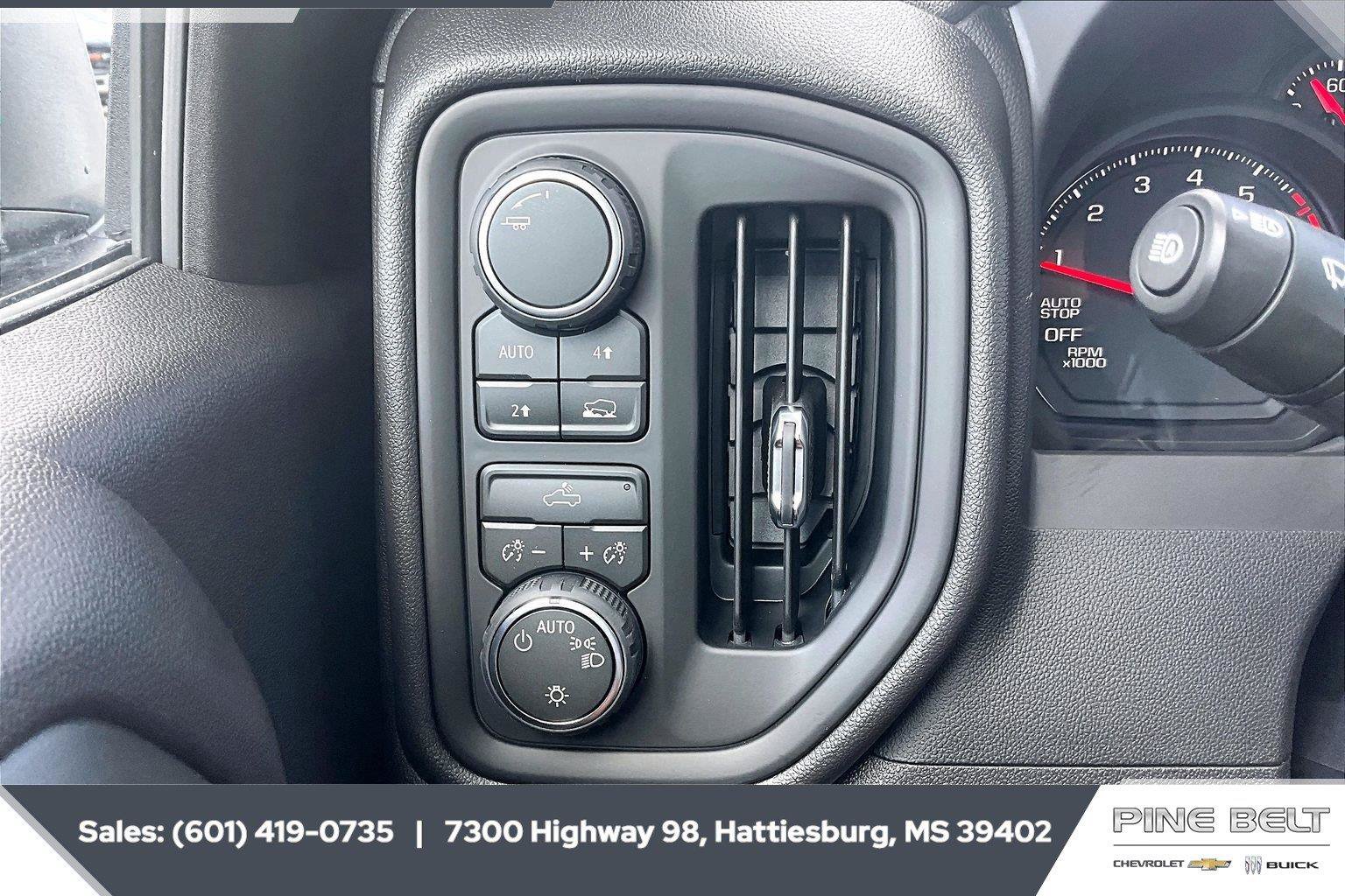 New 2026 Chevrolet Silverado 1500 W/T w/ Trailering Package AWD/4WD image 23