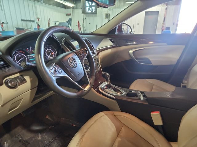 Used 2016 Buick Regal Premium w/ Driver Confidence Package #2 FWD image 8