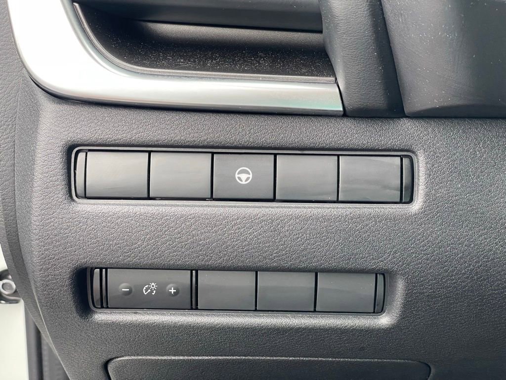 Certified 2023 Nissan Rogue SV AWD/4WD image 16