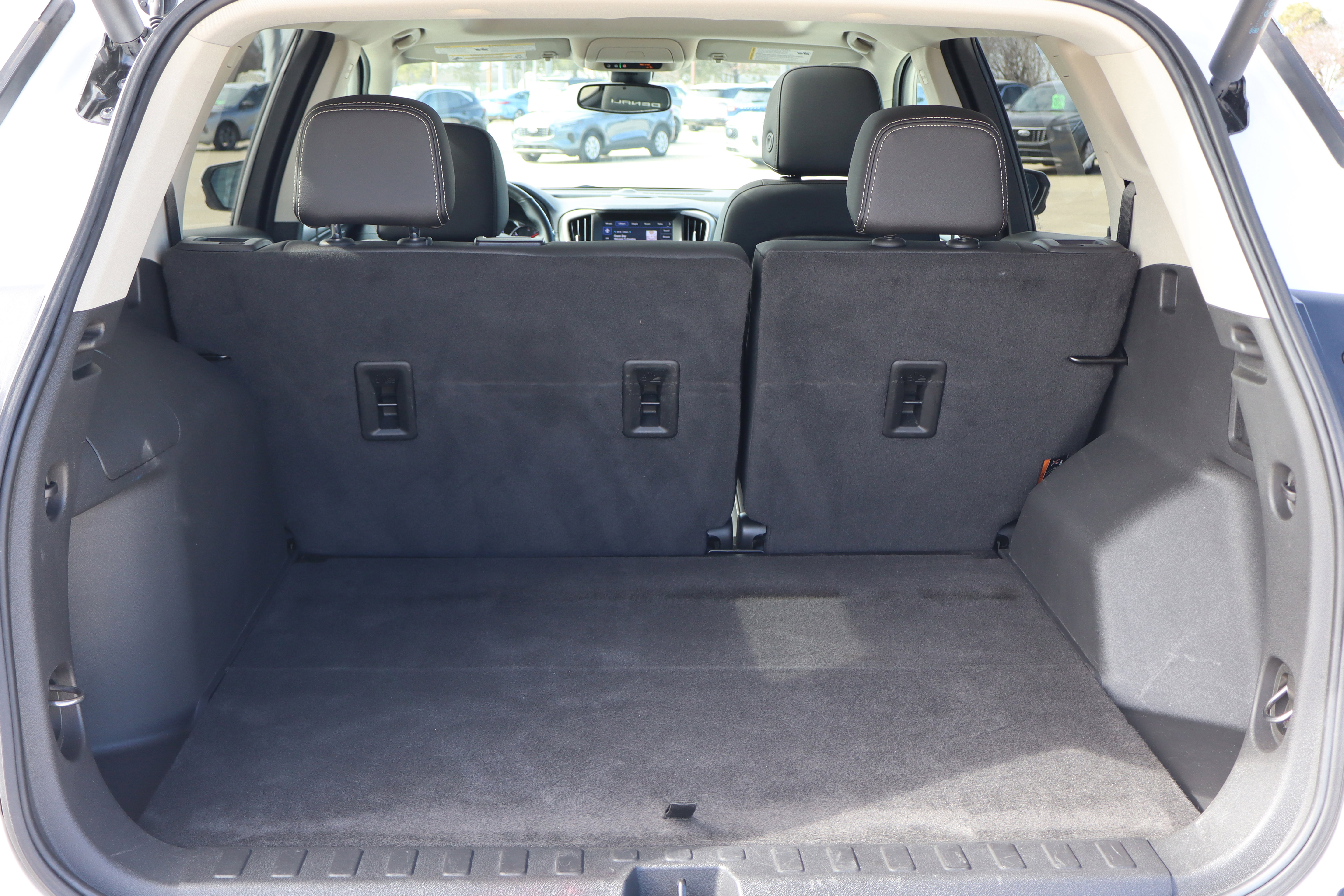 Used 2023 GMC Terrain Denali w/ Denali Premium Package image 30