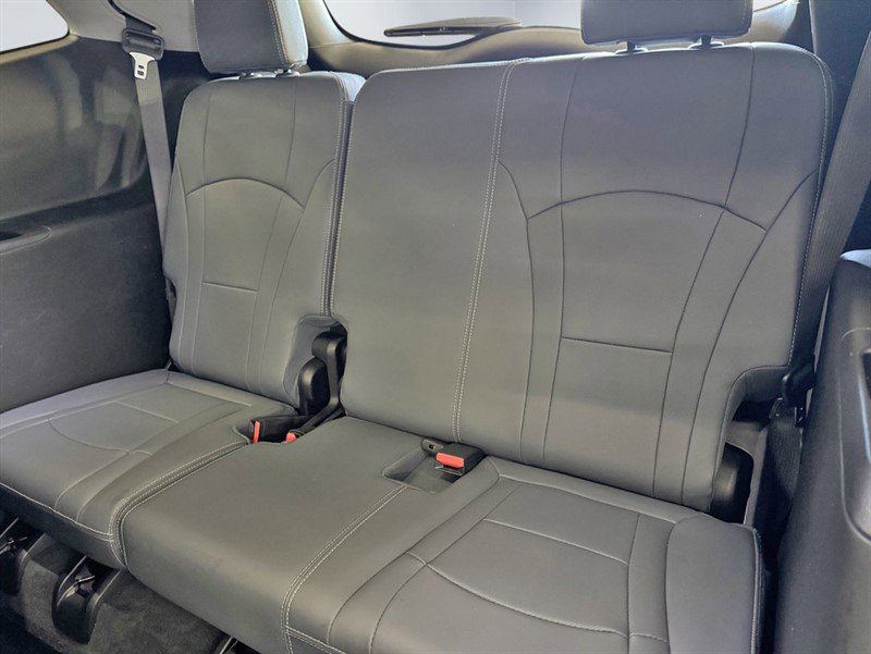 Used 2021 Buick Enclave Essence w/ Sport Touring Edition image 21