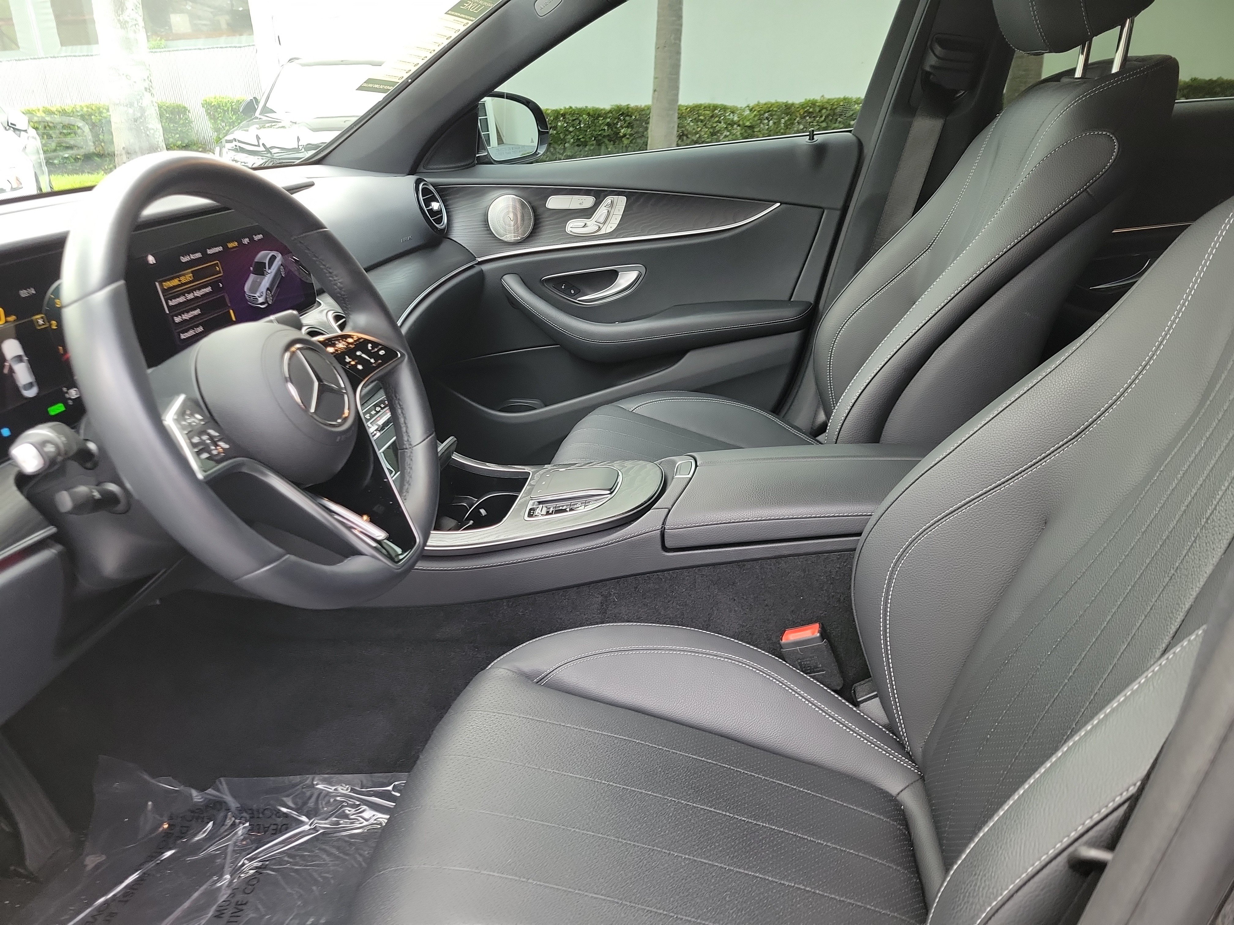 Used 2022 Mercedes-Benz E 450 4MATIC Sedan image 12