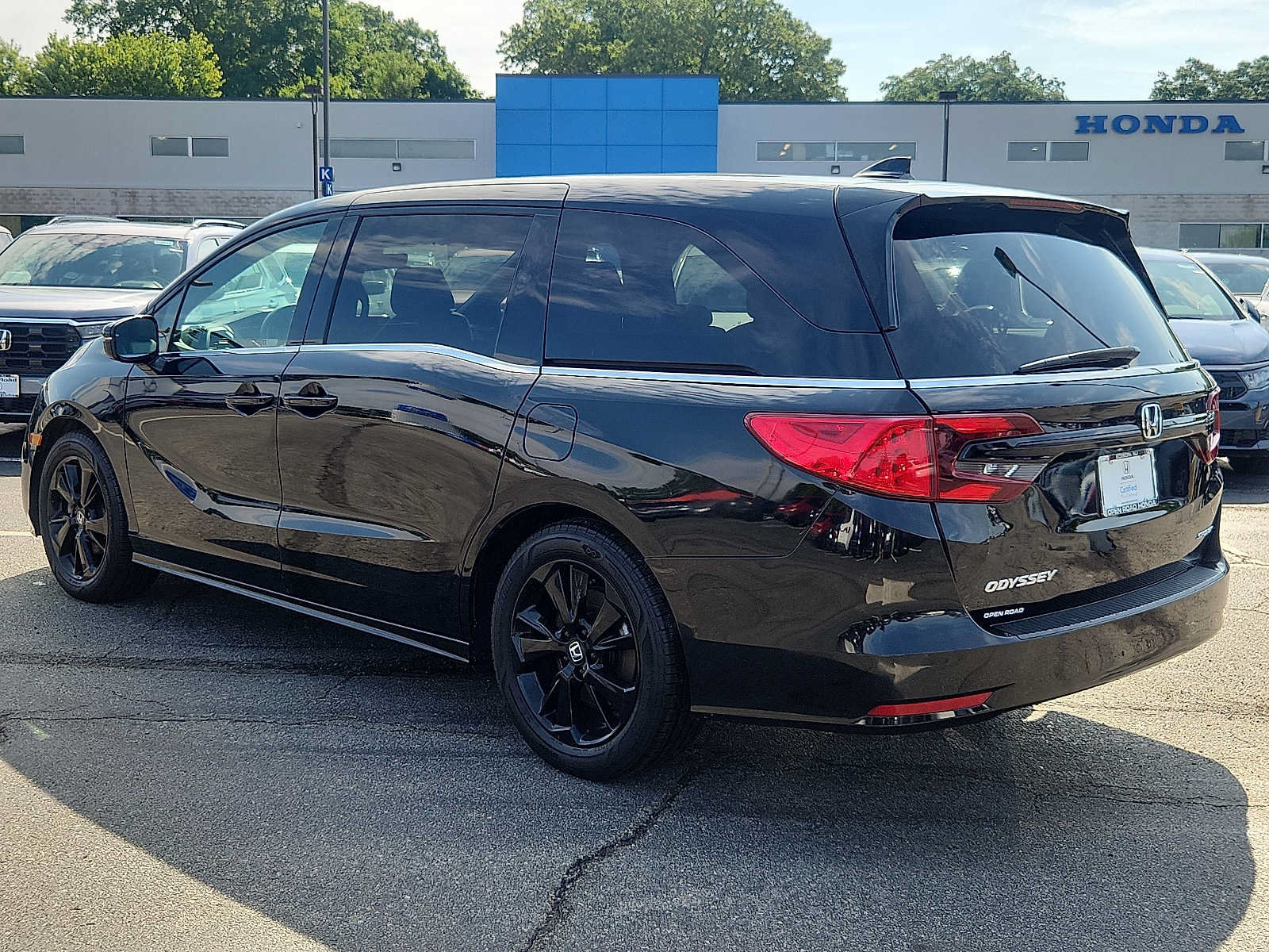 Certified 2023 Honda Odyssey Sport image 4
