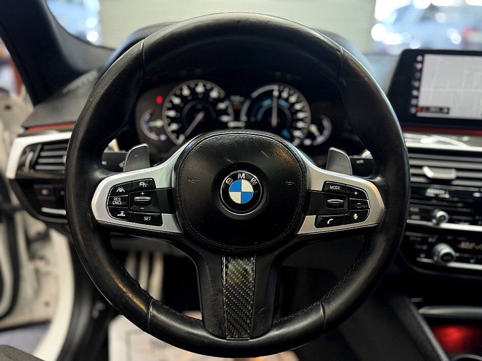 Used 2018 BMW 530e RWD image 8